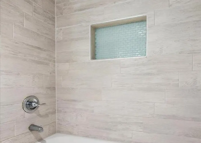 2 Bedroom Luxury With Side Ocean Views & Indoor Pool