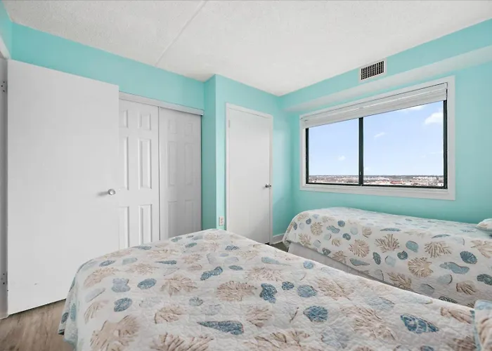 Holiday home 2 Bedroom Luxury With Side Ocean Views & Indoor Pool