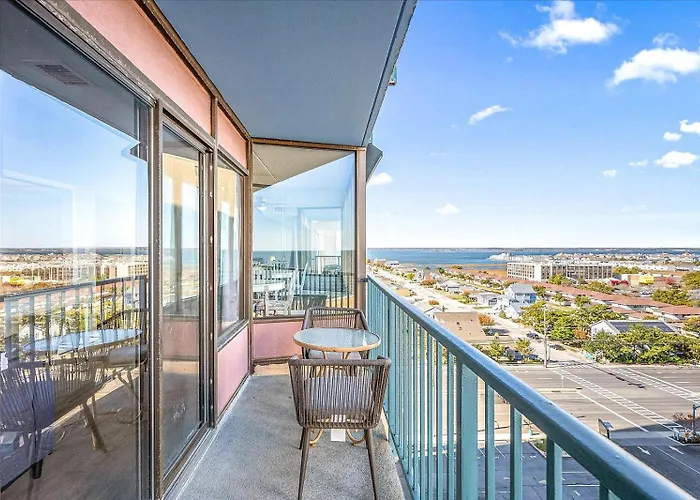2 Bedroom Luxury With Side Ocean Views & Indoor Pool Holiday home