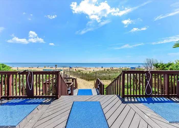 2 Bedroom Luxury With Side Ocean Views & Indoor Pool Holiday home